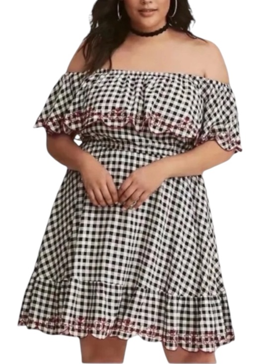 torrid Dresses & Skirts - TORRID Off-shoulder Gingham Swing Dress in Black/White w/ Red Trim Size 00 (M/L)